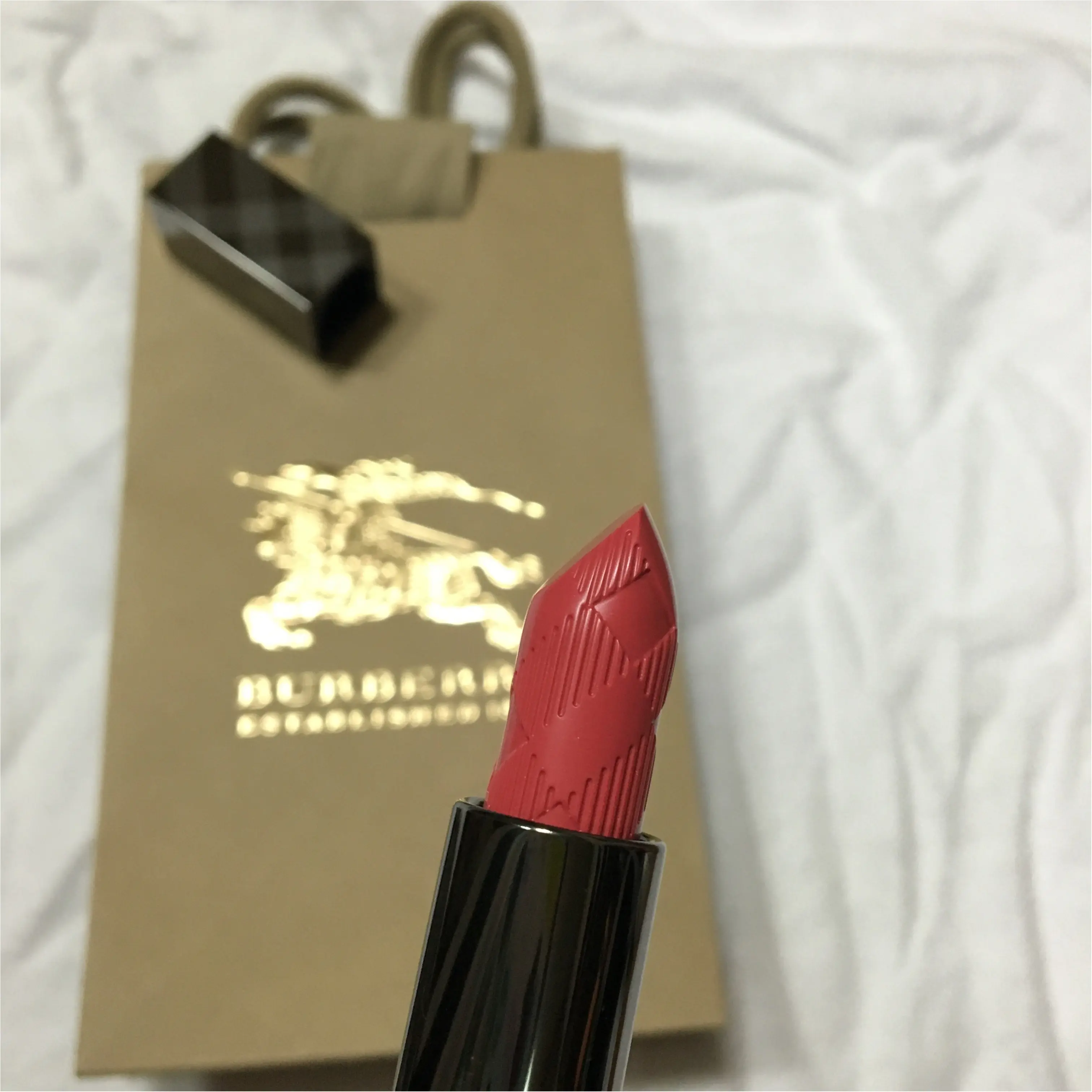8/10発売 THREEのウィスパーグロスフォーアイ。と、Burberryのバーバリーキス。_6
