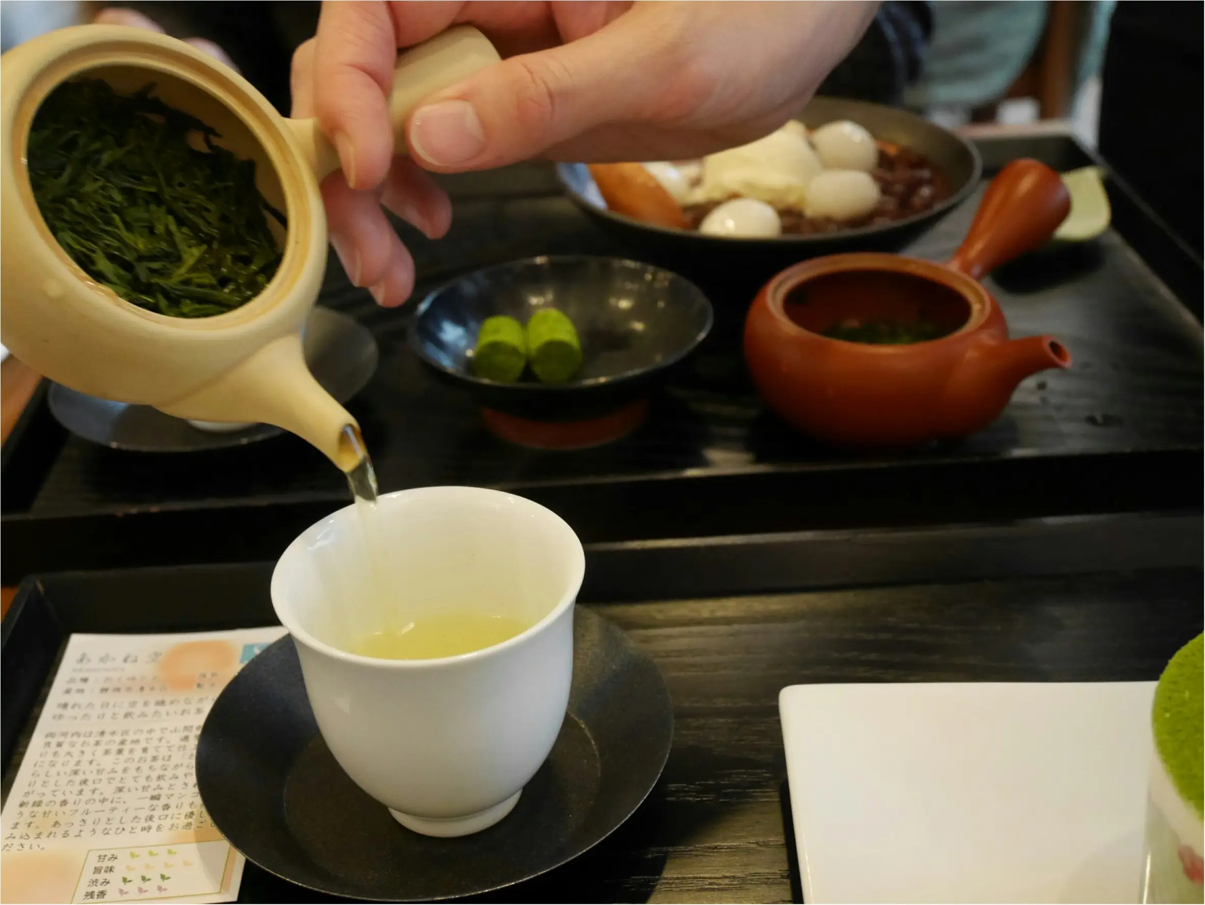 表参道にある「茶茶の間」は幅広い年代から愛される日本茶のカフェだった。_6
