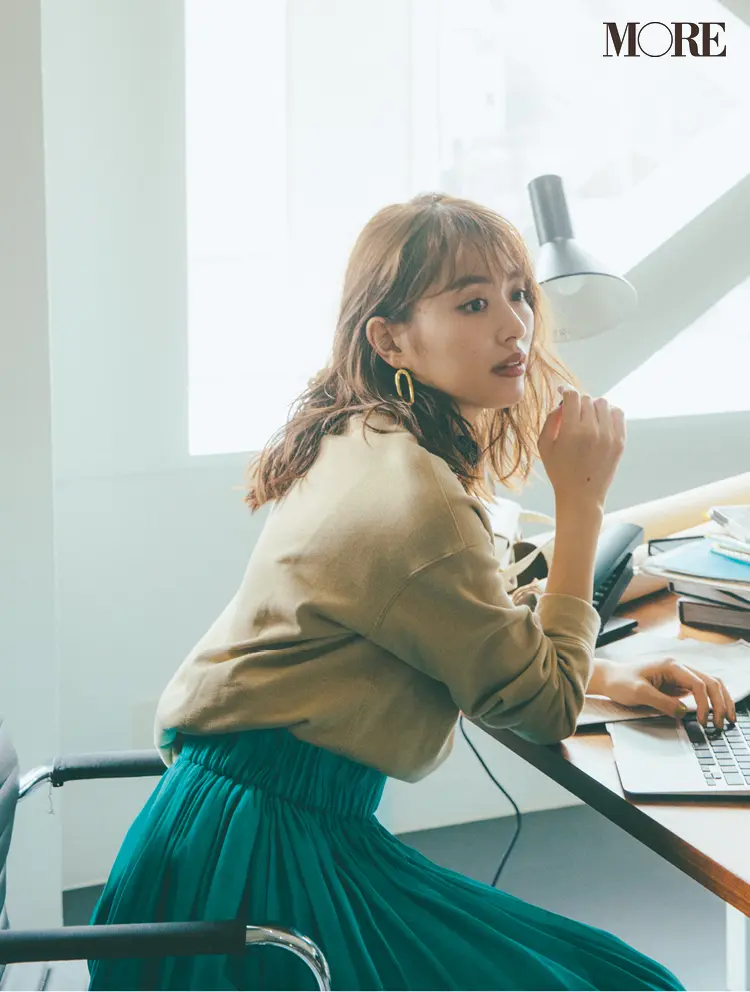 華やかだけど派手じゃない。お仕事コーデの耳もとは、全員に愛されるバランスで♡_7