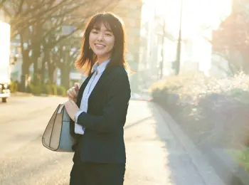 新社会人特集 新卒女子が準備しておきたいお仕事服やプチプラコーデ お仕事メイク 覚えておきたいマナーまとめ ファッション コーディネート 代 More