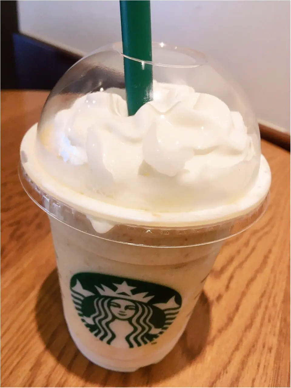 【スタバ】今日から新発売♡【キーライムクリーム&ヨーグルトフラペチーノ】を飲んでみました♪_2