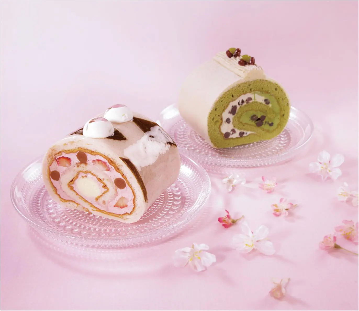 『パティスリー キハチ』のロールケーキで桜と抹茶を食べくらべ♡_1