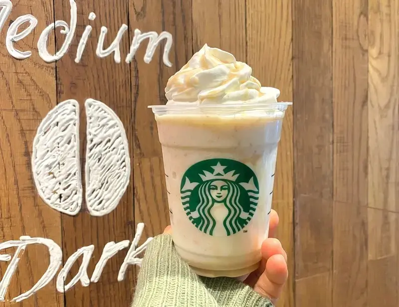 「ベイクド&クリーミー 生ホワイトチョコレート フラぺチーノ」をカスタマイズ