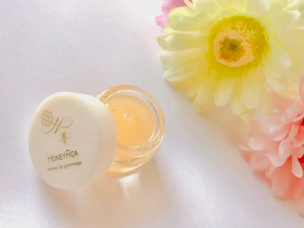 ふっくらした唇を手に入れるには【HONEYROA】の唇スクラブがいい❤︎!_8