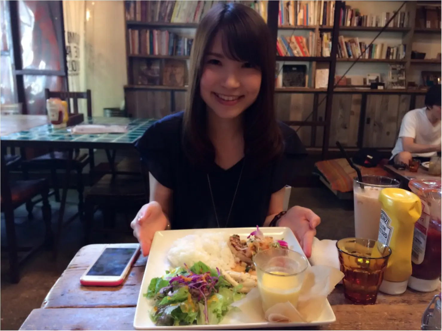 ♡おしゃれすぎるカフェは◯◯◯だった!!非日常を楽しんでみては?♡_8