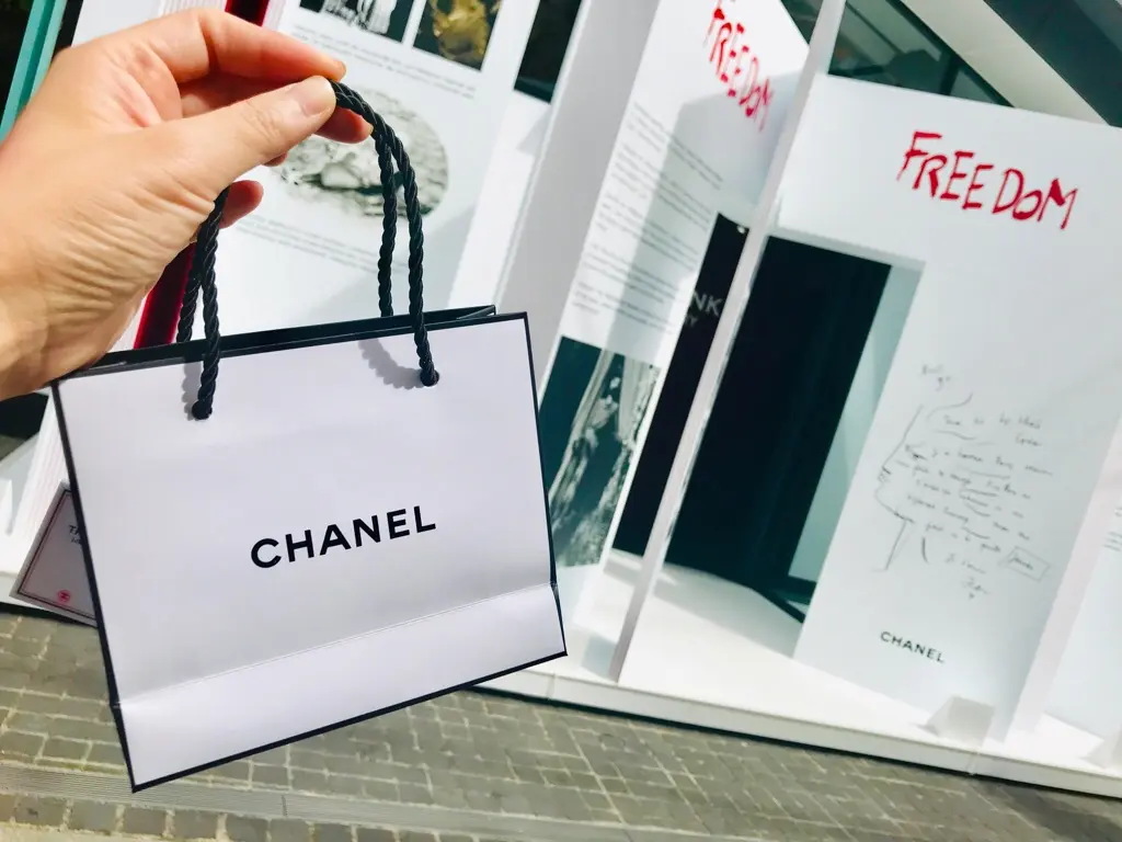 【CHANEL】まるで図書館!《THE INK LIBRARY》で新作リップをお試し♡嬉しいお土産付★_8