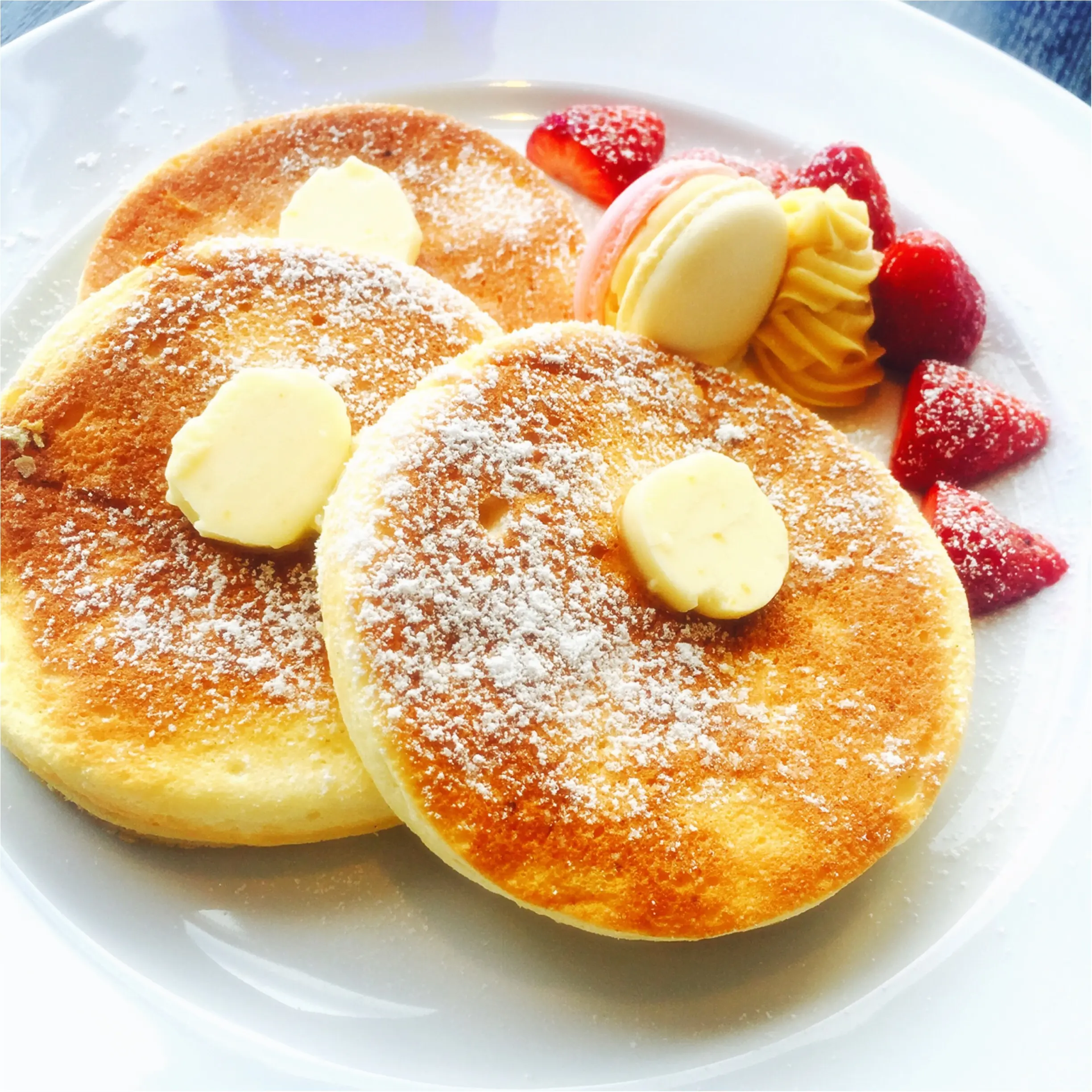 【季節限定いちご添え!】ニューオータニオリジナルパンケーキは食べなきゃ損!です♡_8