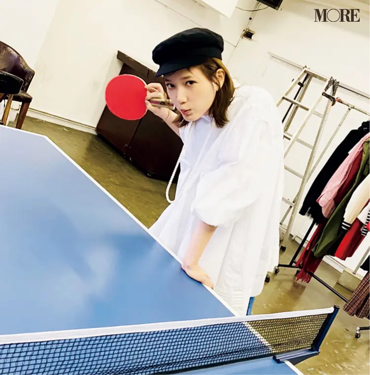 本田翼と卓球勝負!! 構えは強そうだけど?【モデルのオフショット】_1