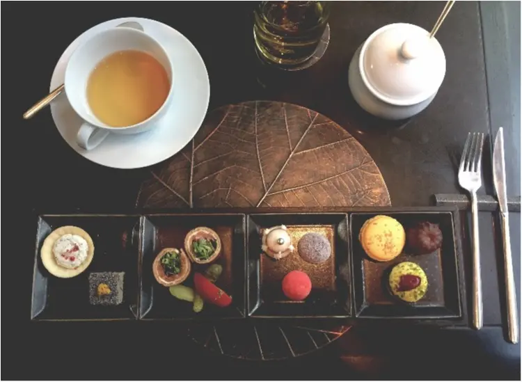 【FOOD】ブラックアフタヌーンティー だけじゃない!アマン東京 ザ・カフェの、スイーツボックスにも注~目♥_6
