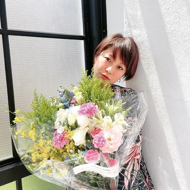 発売中の8月号では、先輩モアモデルである田中美保ちゃんが登場【撮影のオフショット】_1
