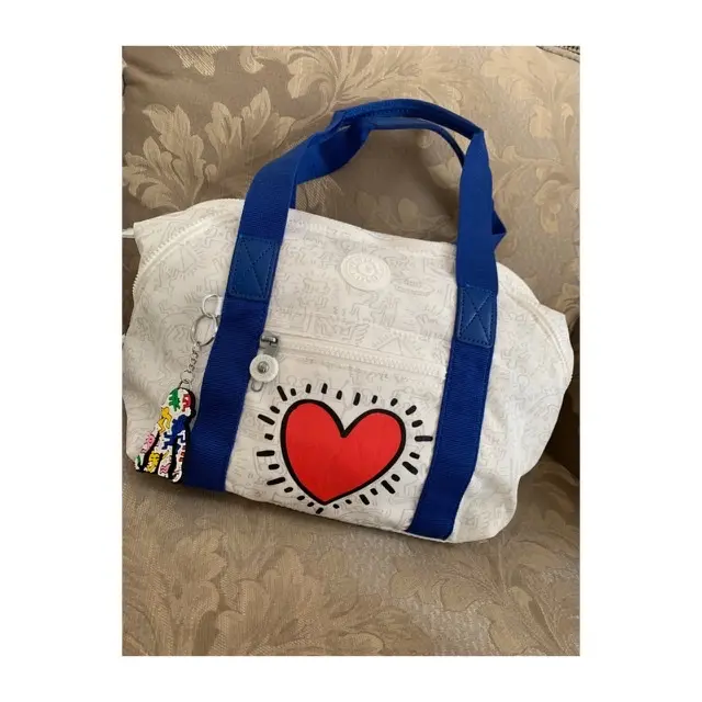 使いやすくてデザインも可愛い!【キプリング×キース・ヘリングのnewbag!】_1