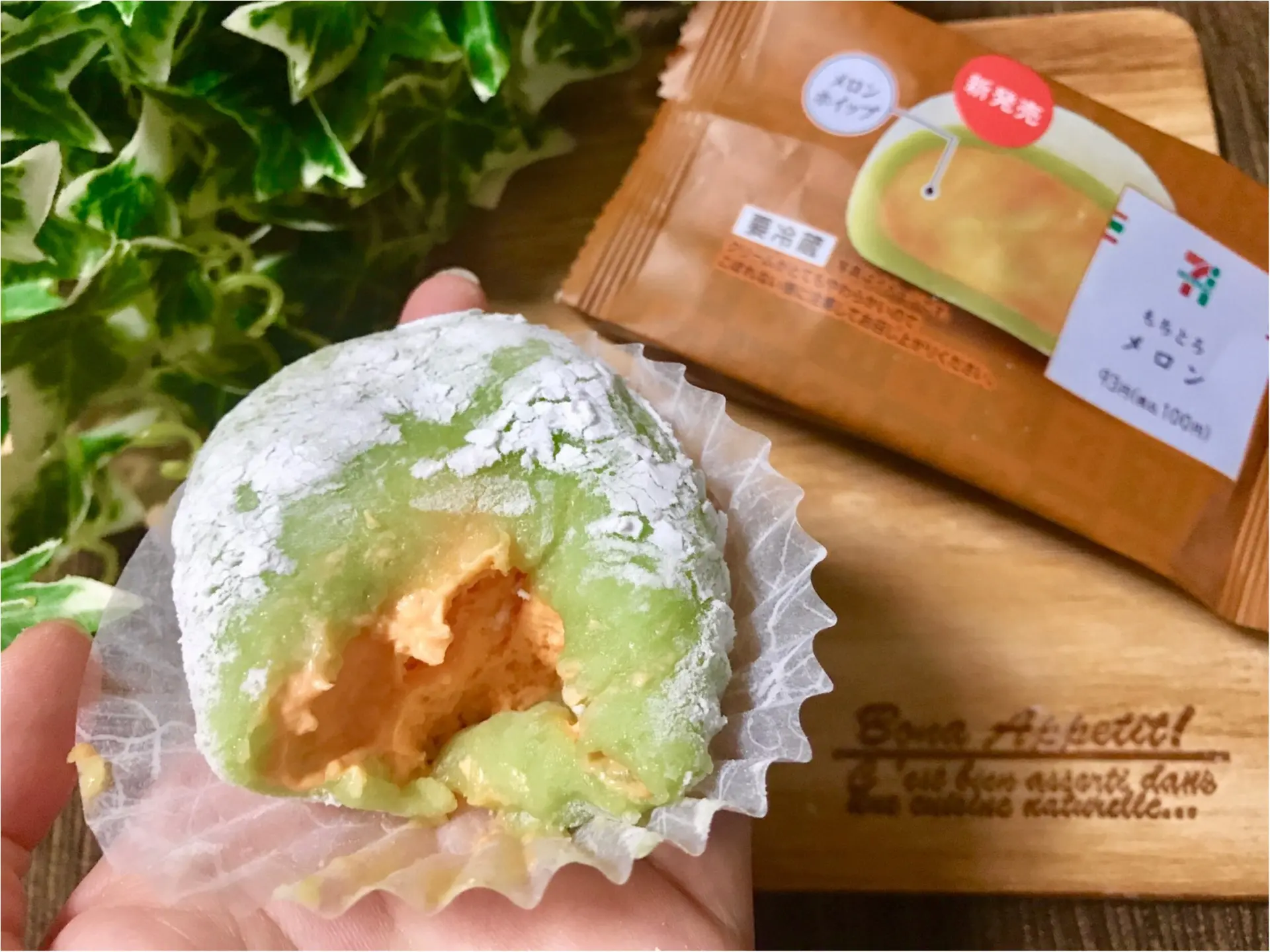 【セブンスイーツ】とろっとろ注意!大人気《もちとろ》から初のメロン味が登場♡_4