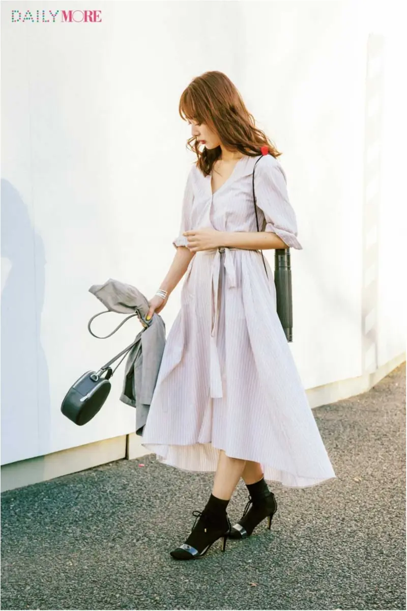 【今日のコーデ】仕事も恋も頑張りたい日に。ひと目ボレ買いしたカシュクールワンピで出かける_1