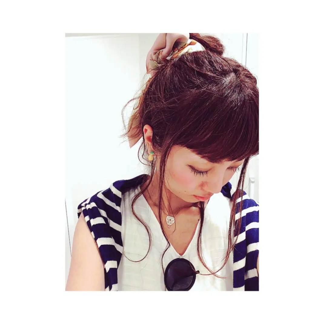 ▶▶持ってる服を飽きずに楽しむには【季節の小物】がオススメ☺【夏】を取り入れたコーディネート技!!_2