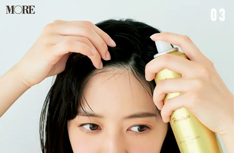 超簡単前髪ヘアアレンジ「サイド流しバング」の作り方! アイロンもブラシも使わずに寝ぐせをカバーできるから、忙しい朝にぴったり♪_5