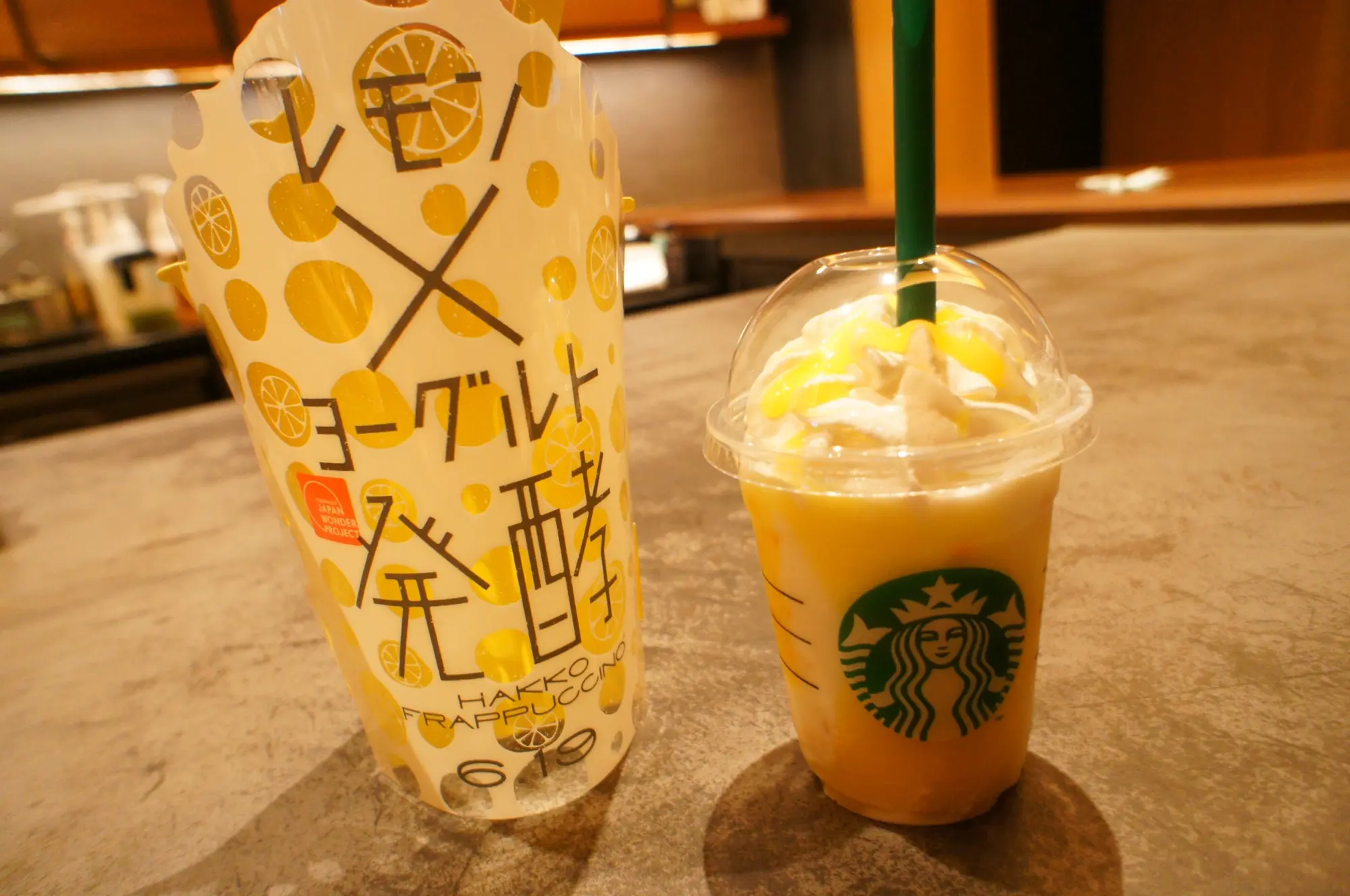 《発売前から話題沸騰❤️》【スタバ】レモンヨーグルト発酵フラペチーノを飲んできました☻_1