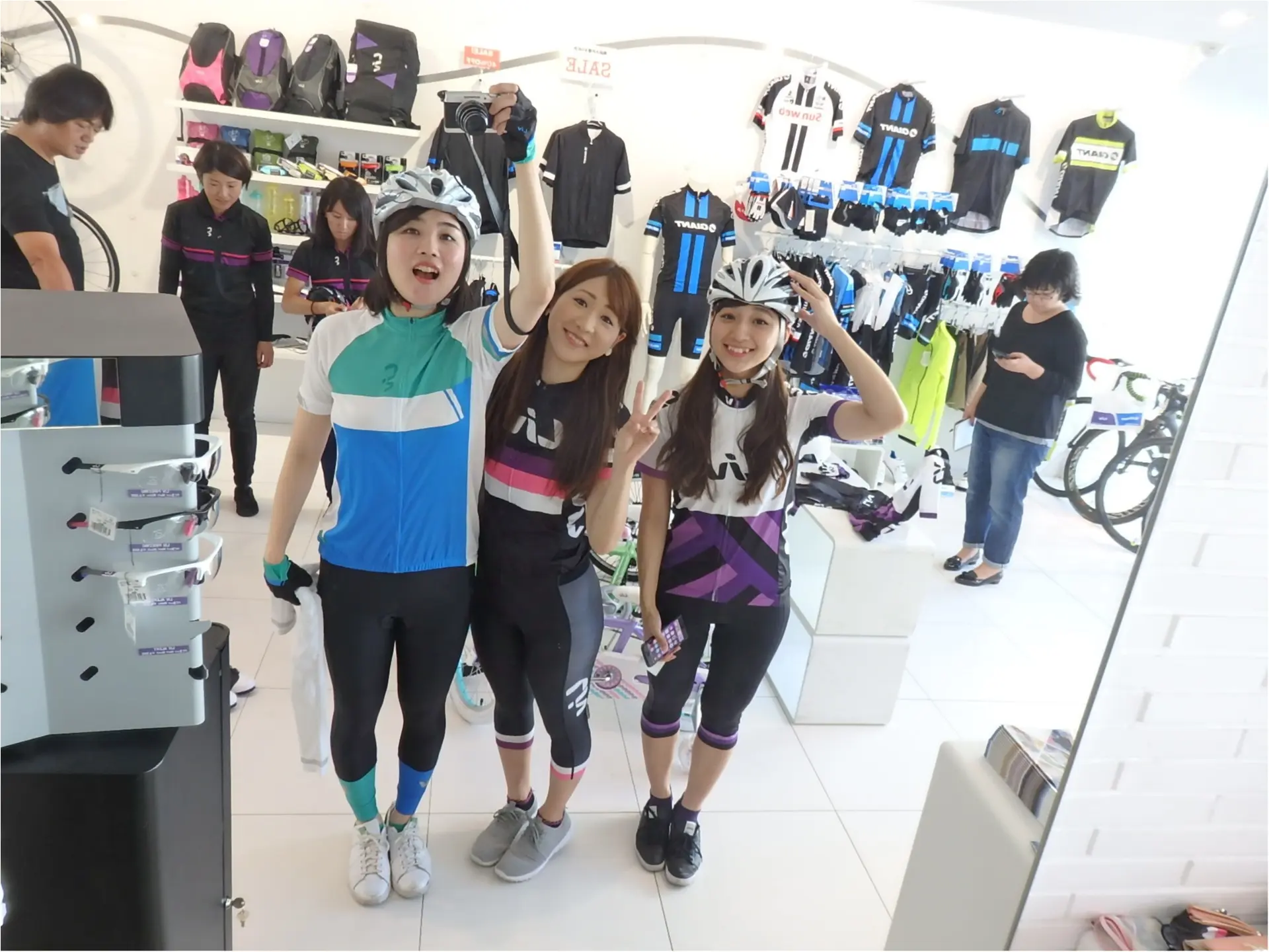 世界初の女性向け自転車ブランド"Liv"でわくわくのウエア合わせ 【#モアチャレ あかね】_11