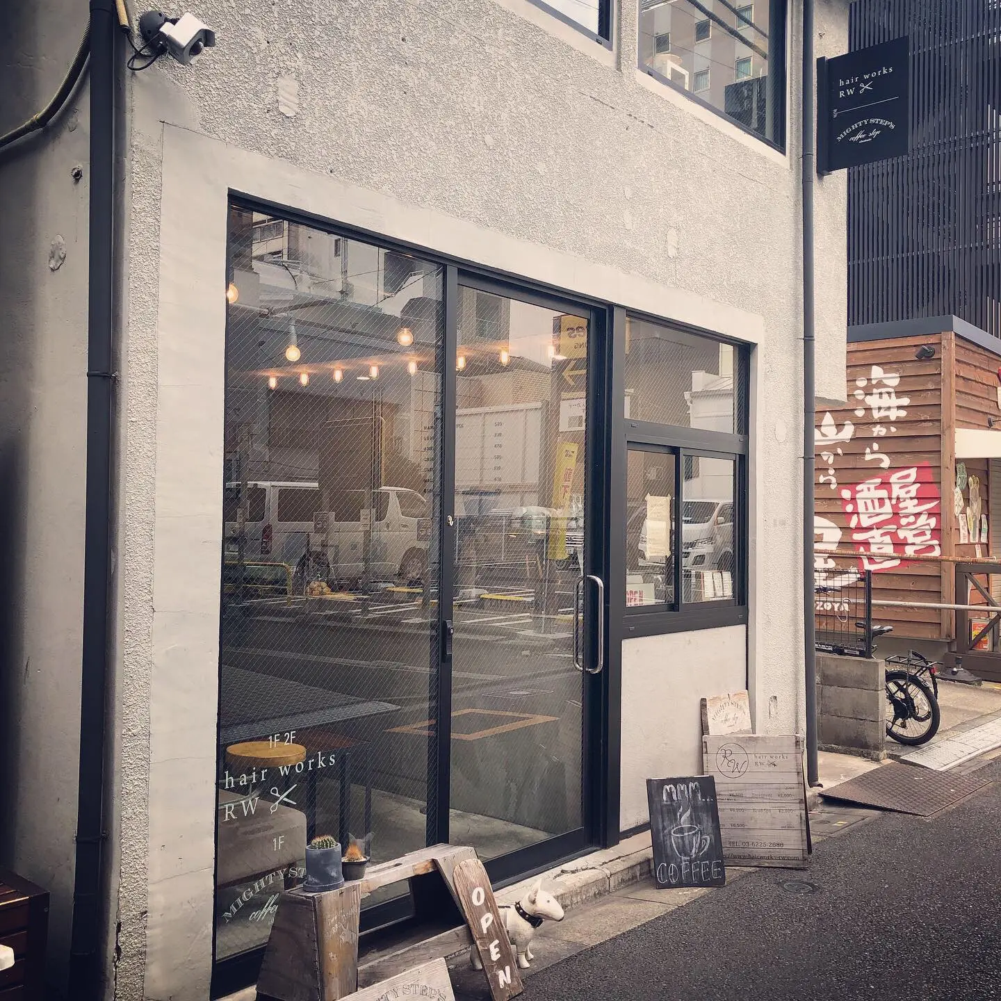 <東京*日本橋>コーヒーがおいしい!ゆったり落ちつく小さなカフェ"マイティ ステップス コーヒー ストップ"♡_1