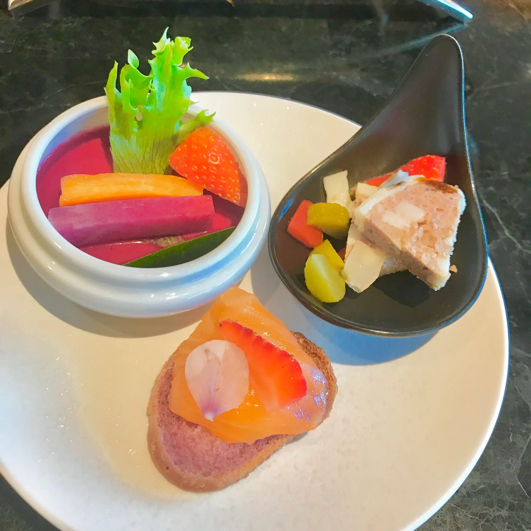 【苺のミルフィーユ付き♡GINZA SIXで贅沢時間】グランギンザ×ストロベリーアフタヌーンティー_5