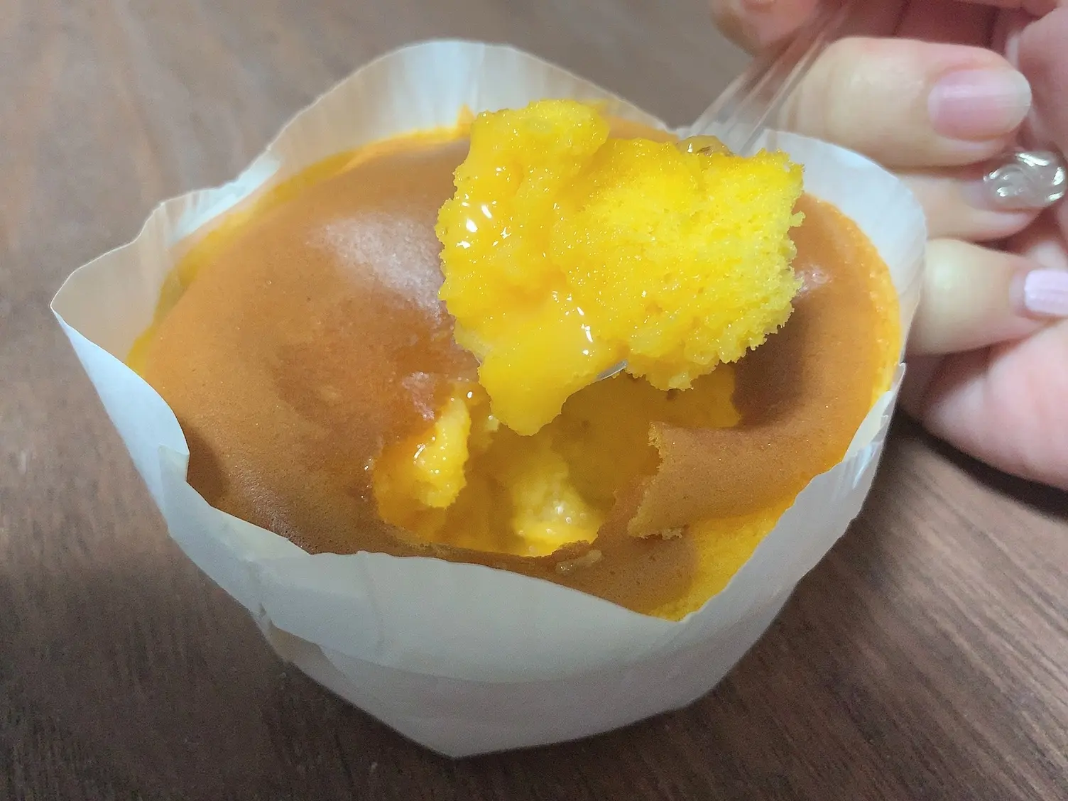 と、とろとろが過ぎる…ローソンの神スイーツは〇〇した方が圧倒的に美味!_5