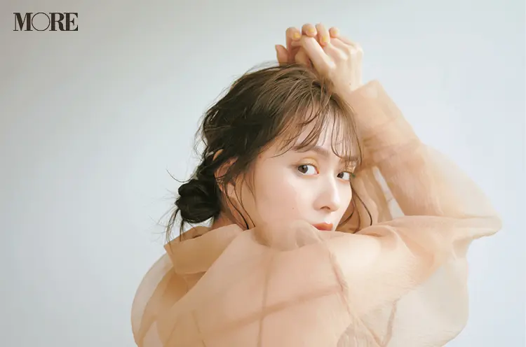 コームを使ったヘアアレンジ<サイドスタイル>