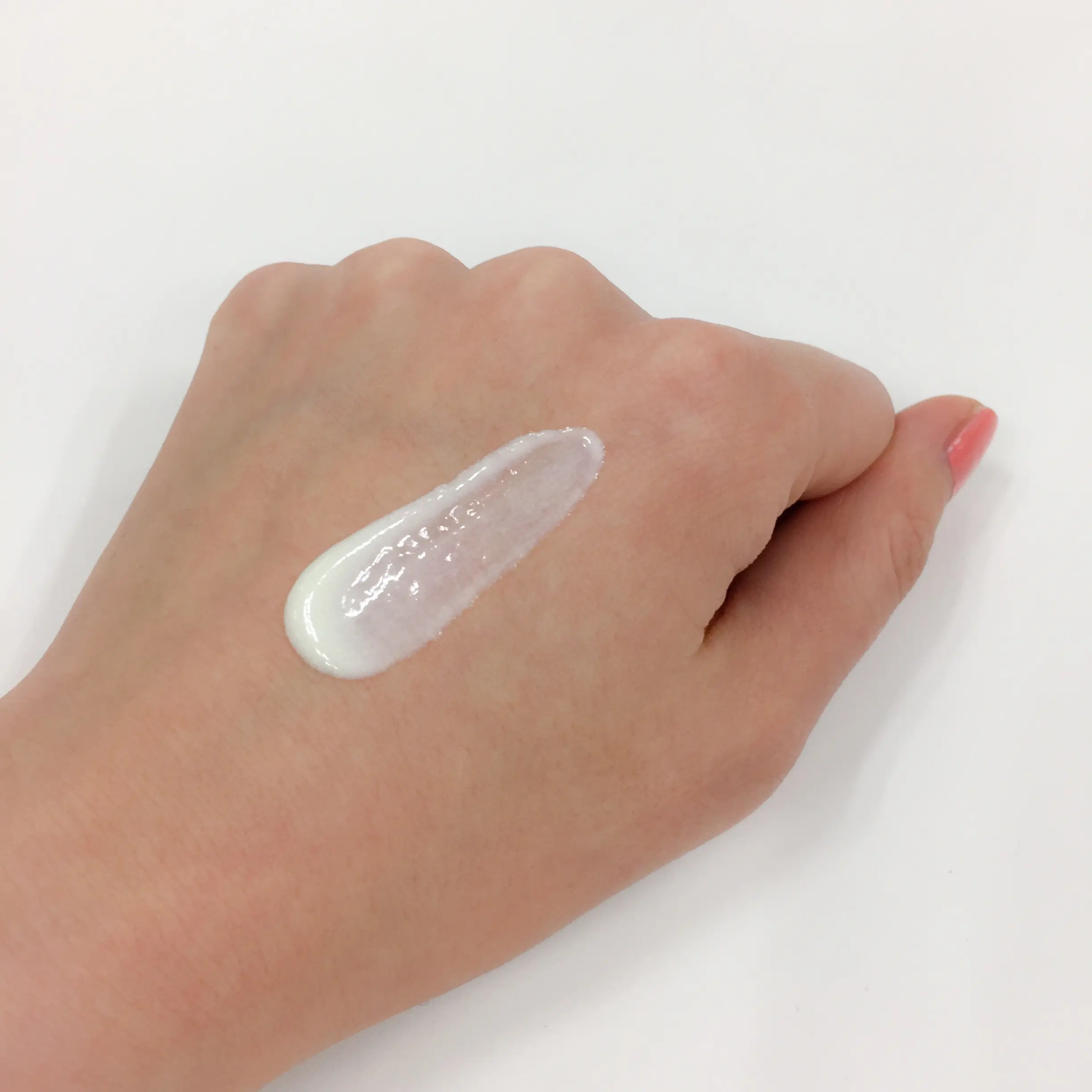 スポーツ ビューティ サンプロテクト ジェル 90g¥2000(40g¥1000)/コーセー