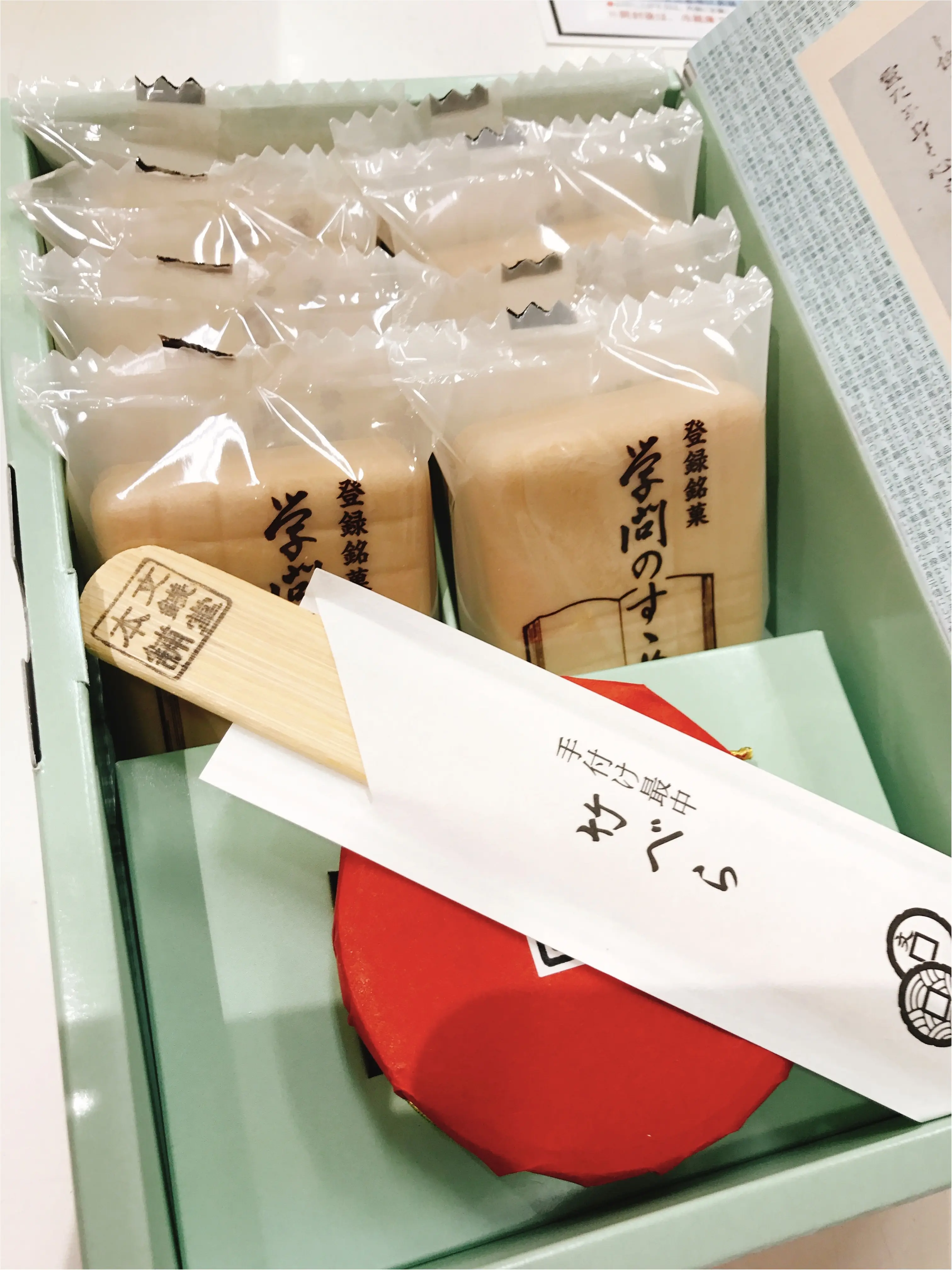 サクッ‼︎パリッ‼︎作りたてが楽しめるおもしろ最中( ´艸`)_2