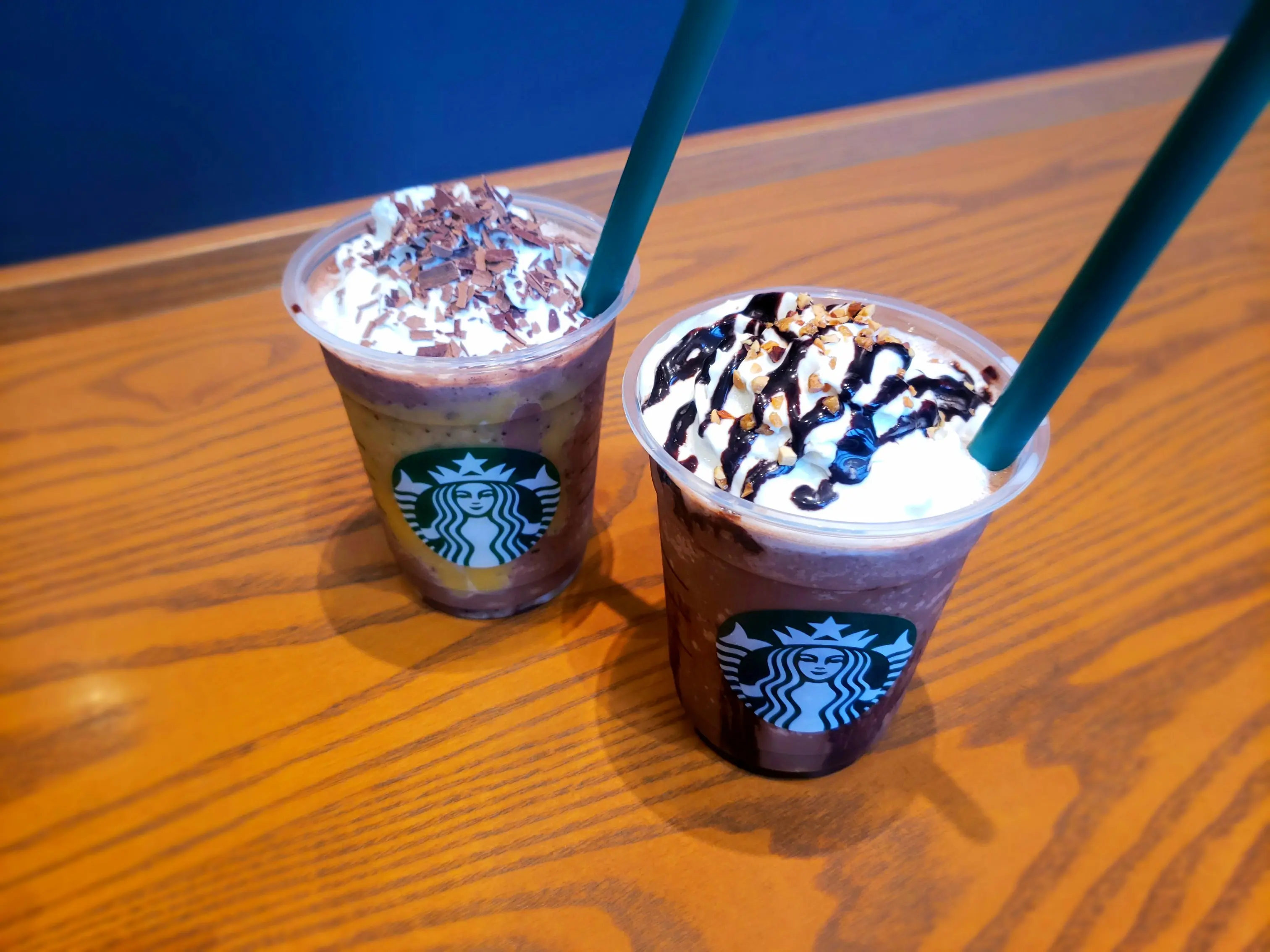 【スタバ♡バレンタイン】チョコを楽しもう!新作フラペチーノ2種徹底解説♡_2