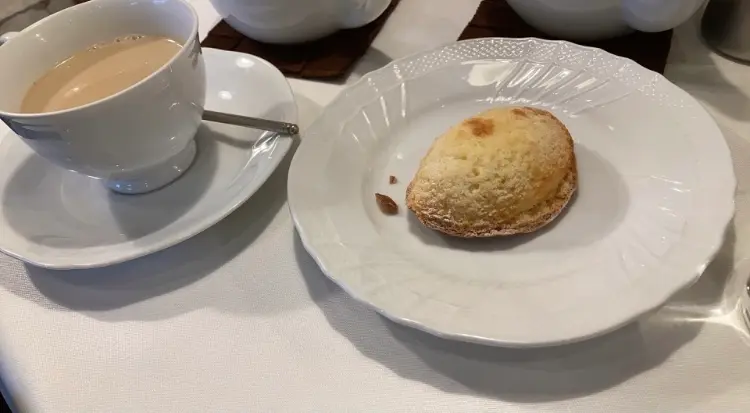 一六珈琲店のレモンケーキ