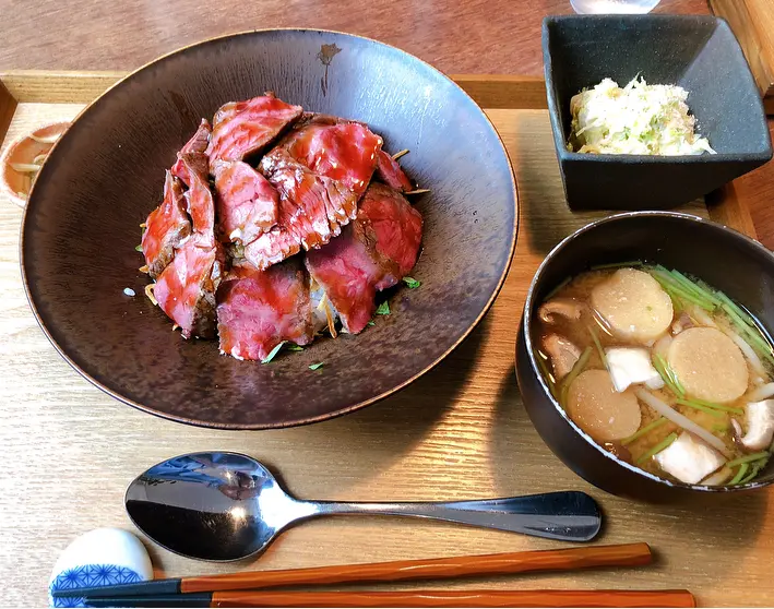 【#静岡】地元民の超人気店!カフェのようなおしゃれな空間でこだわりのお肉を♡お手頃価格で掛川牛をいただける「はしばみ」_6