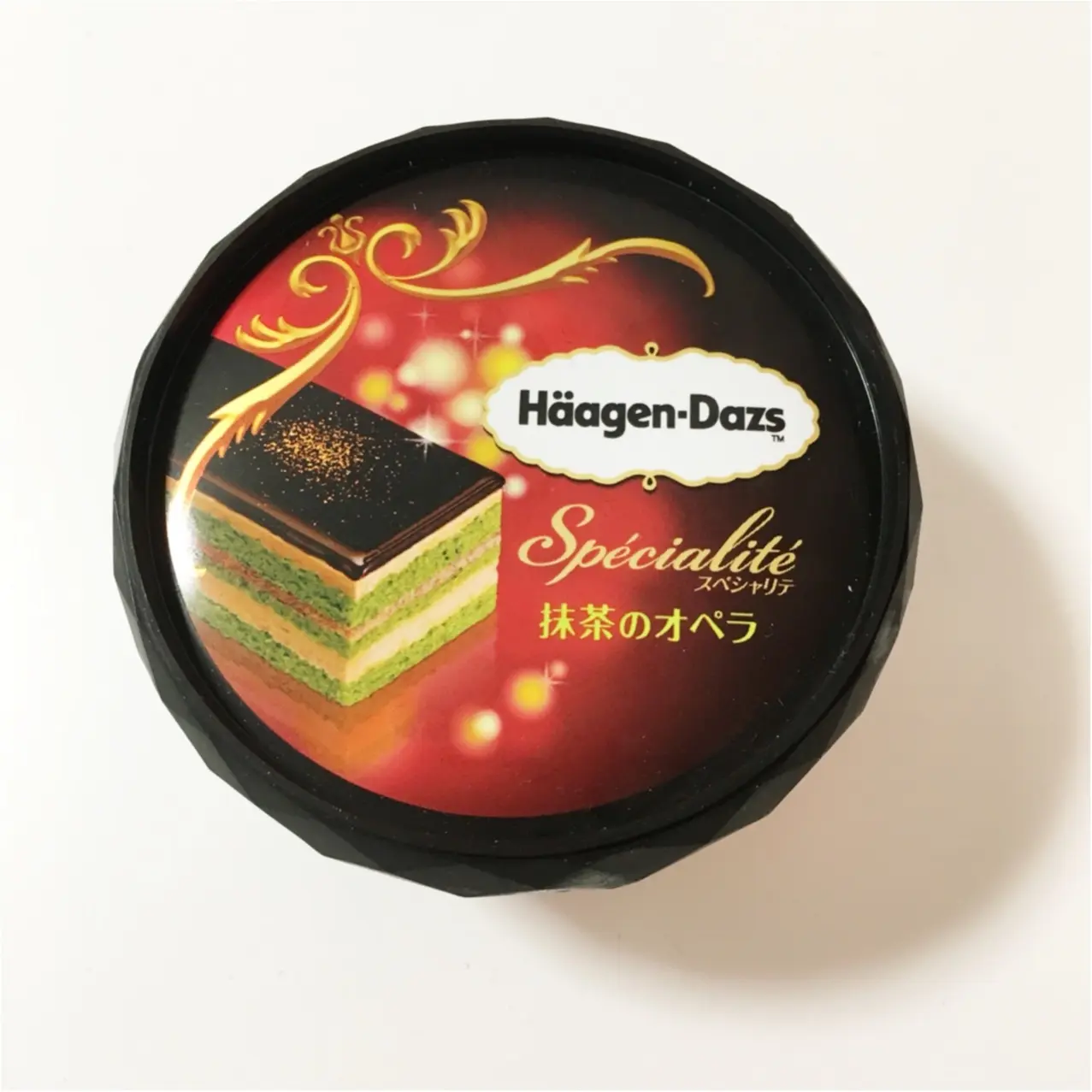 今の時期だけ♡ ハーゲンダッツの新作 《 抹茶のオペラ 》がコンビニ限定で発売中♡_1