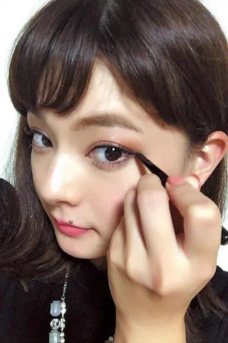 大人っぽい目元が即完成!小濱庸子ちゃんのおすすめ「新作アイカラー」_1