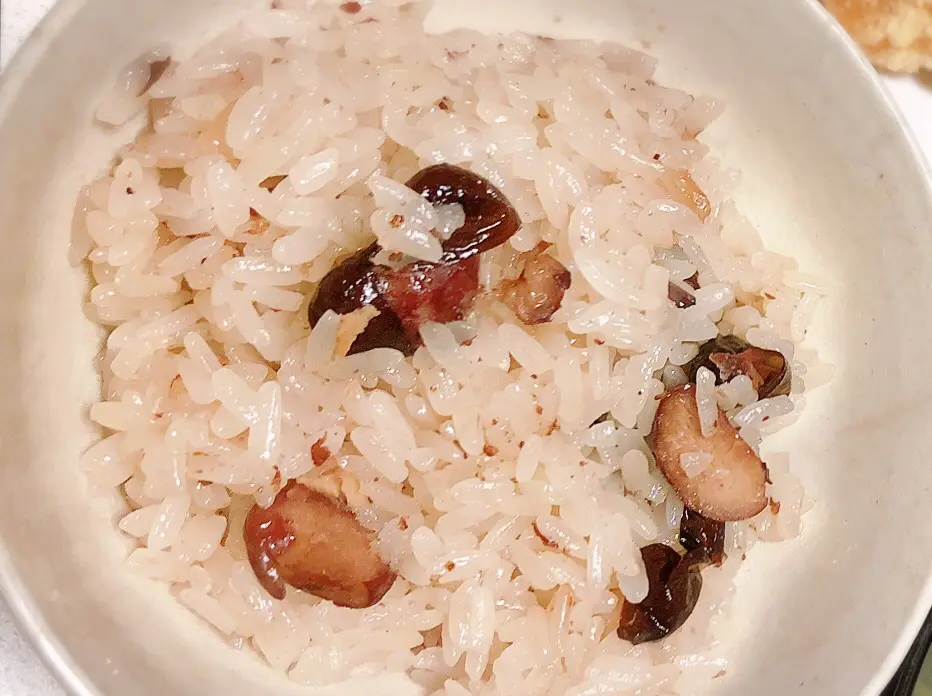 【簡単おこわ】炊飯器に入れて早炊きモード*20分で完成!もちもち黒豆おこわ_3