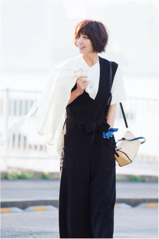 【今日のコーデ/篠田麻里子】爽やかにアレンジしたい火曜日は白Tシャツを取り入れて。_1