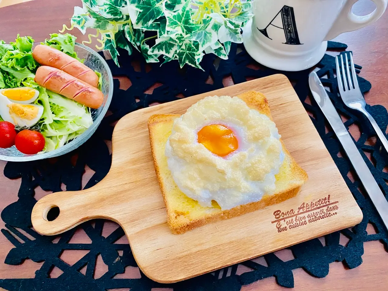 【アレンジトースト】卵1個で完成!今話題の《エッグインクラウド》を作ってみた♡_1