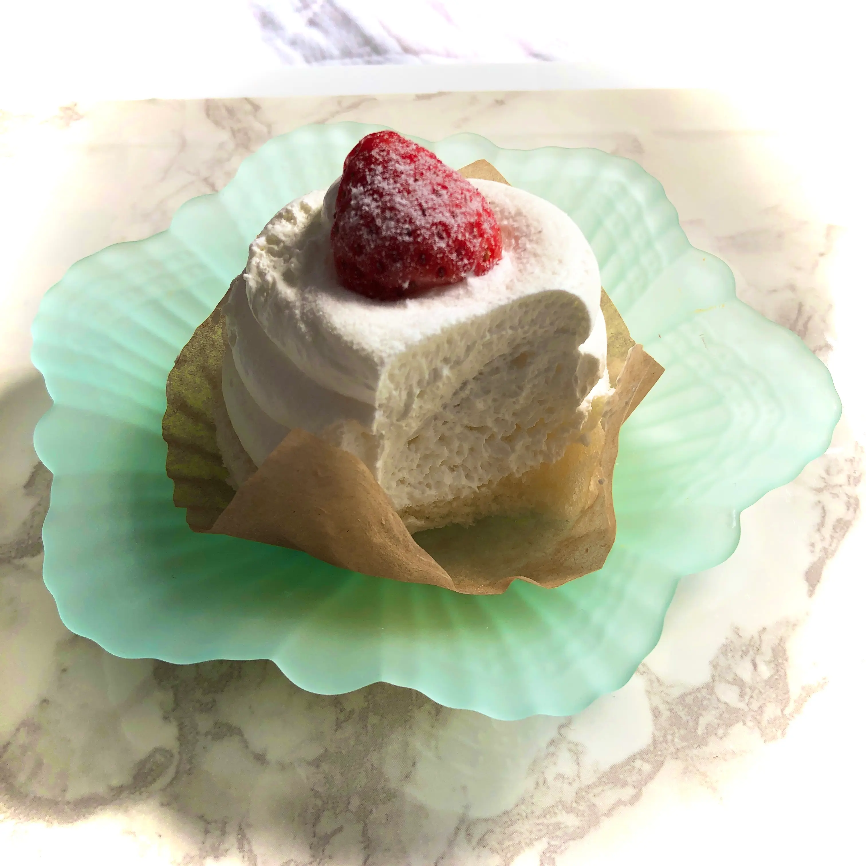 【おすすめのいちごスイーツ】まだ食べてないなんて損!見つけたら即買いコンビニスイーツ食べてみた!_6