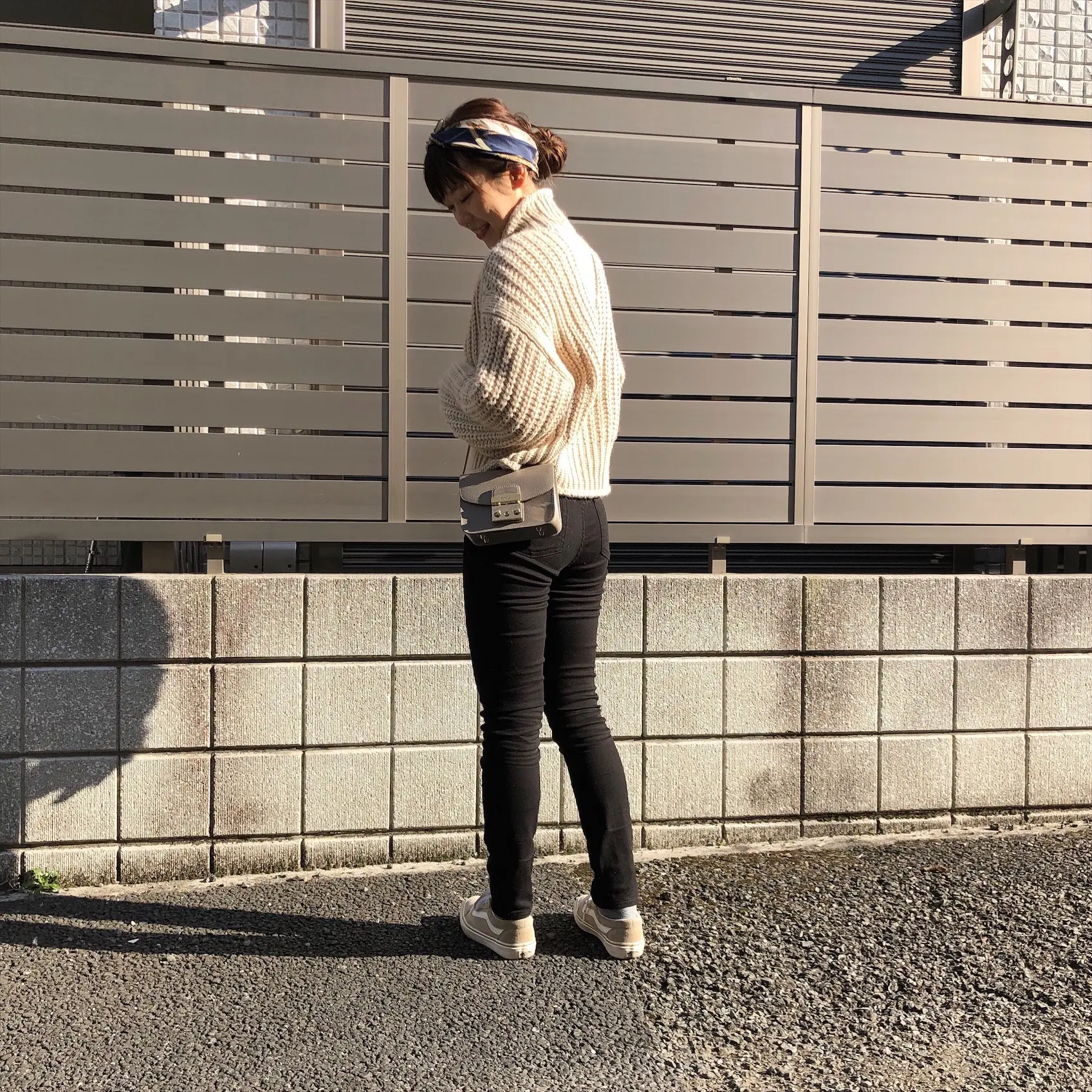 《アヤサンポ》Uniqlo Uの神デニムや、H&Mの暖かニットまで!スカーフアレンジやヘアアレンジも♡_3
