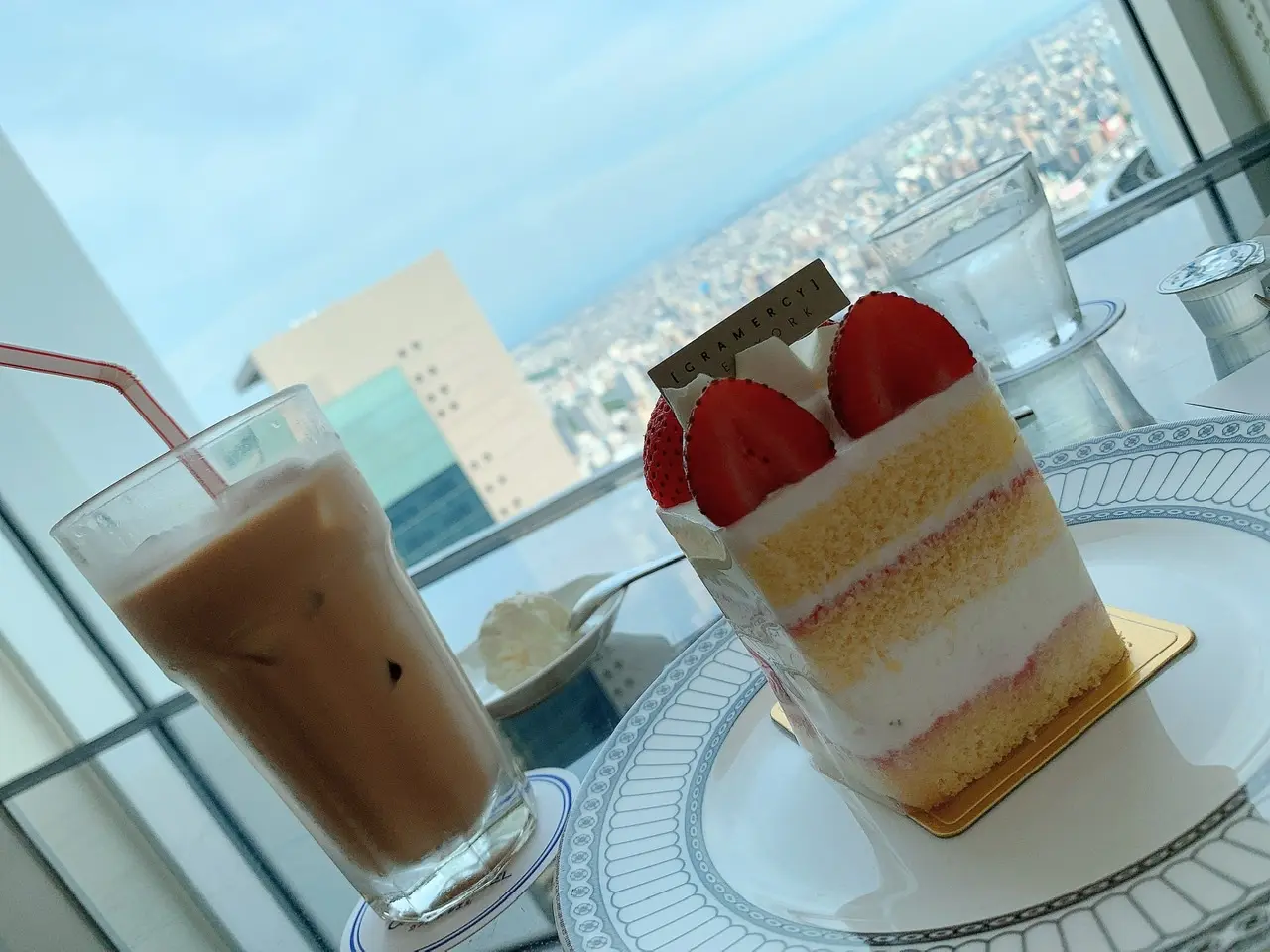 【名古屋一景色の良いcafe:カフェ ド シエル】in高島屋の51階_3