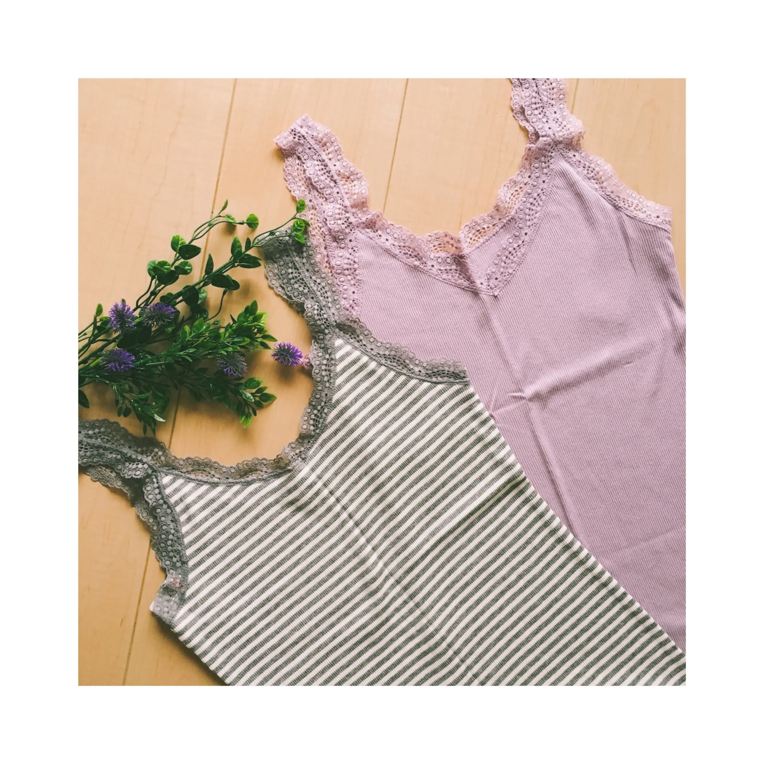 《昨年大ヒットしたアイテム》がアップデートして登場!【UNIQLO】の2WAYリブレースタンクトップが今年も大活躍の予感です❤️_1
