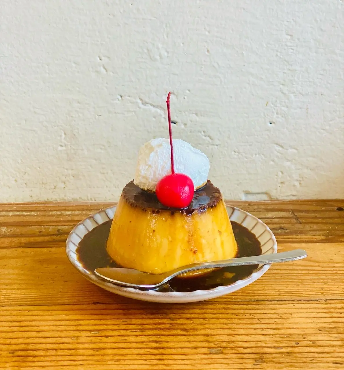 【新宿カフェ】昭和レトロ感が可愛すぎ♡映え度抜群スイーツ《4/4 SEASONS COFFEE》へ!_4