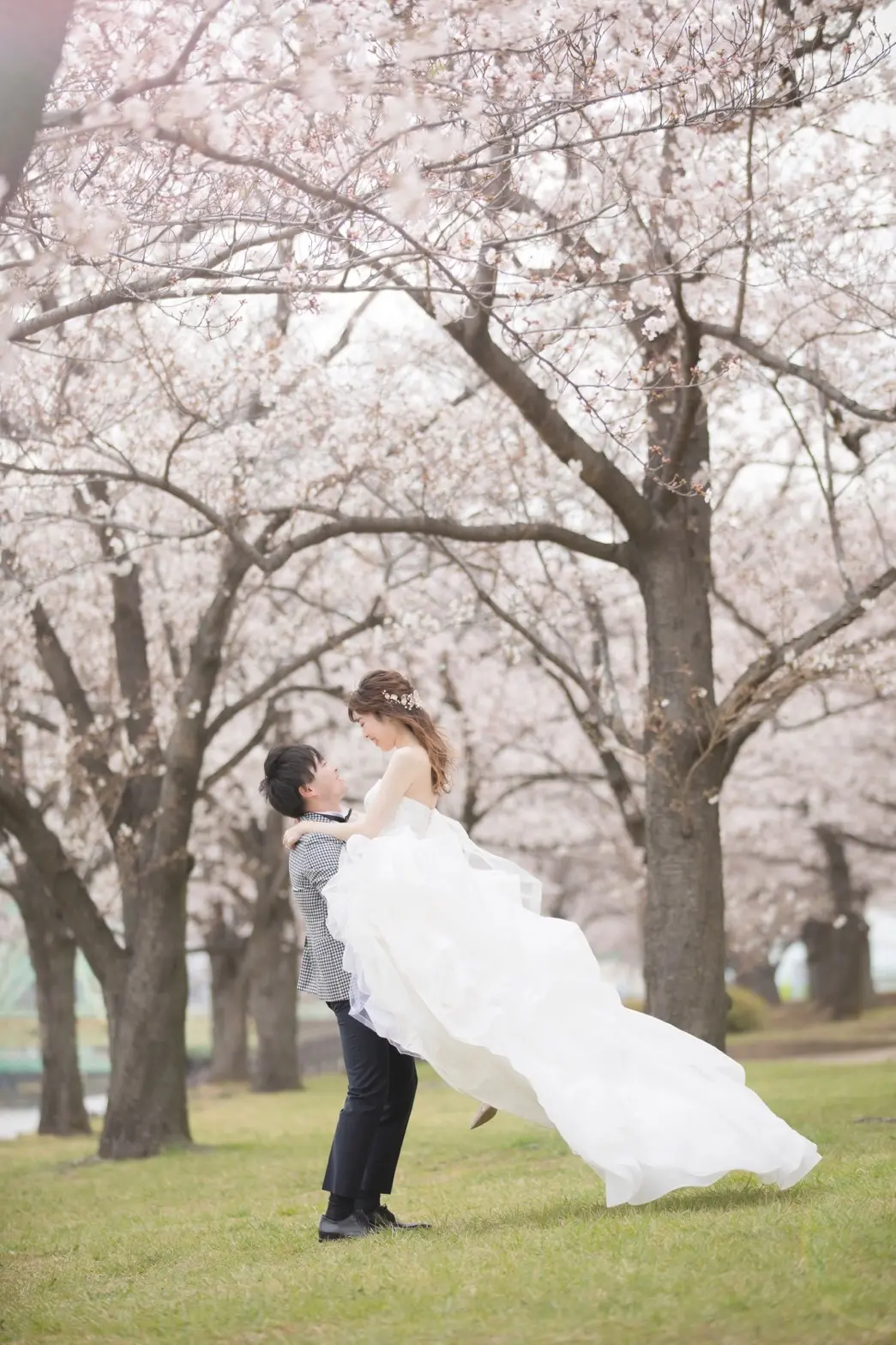 【桜ウェディング】桜満開の素敵なウェディングフォトを撮って頂きました♡_3