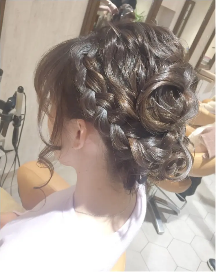 【♥︎♥︎♥︎】1度はチャレンジしたい♡ハートのヘアアレンジが可愛い♡_3