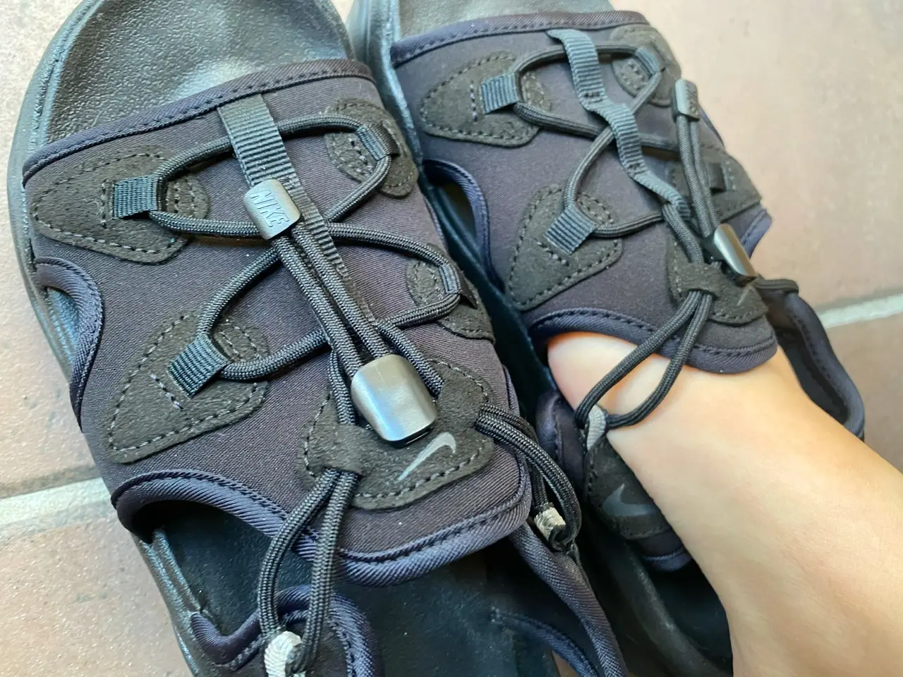 【おすすめ夏サンダル】ついにゲット♡話題のNIKE エア マックス ココを履いてみました_3