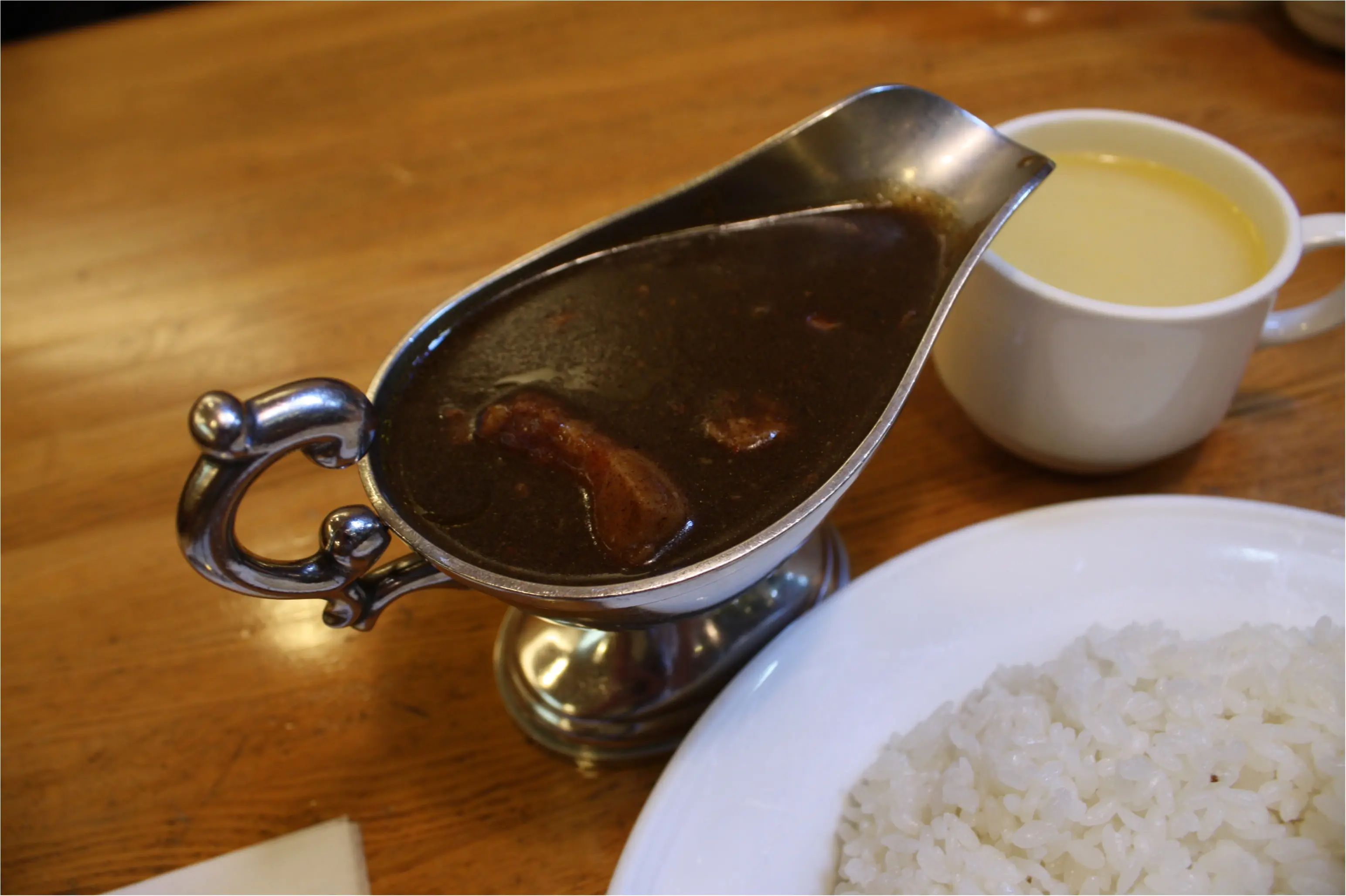 『神田カレー街食べ歩きスタンプラリー』開催! MORE編集部的オススメカレー店、教えちゃう♡_1