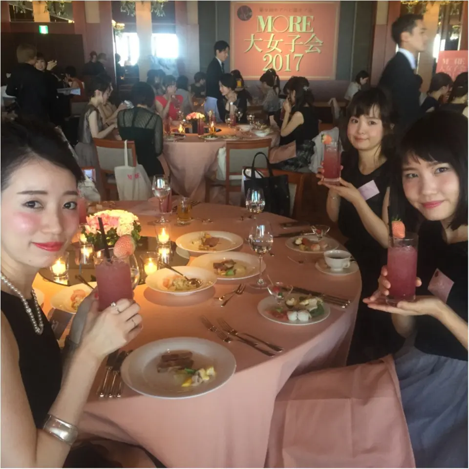 …ஐ 【MORE大女子会2017】なんとゲストは大人気の佐藤栞里ちゃん!!その模様を大公開っ☺︎♪ ஐ¨_7