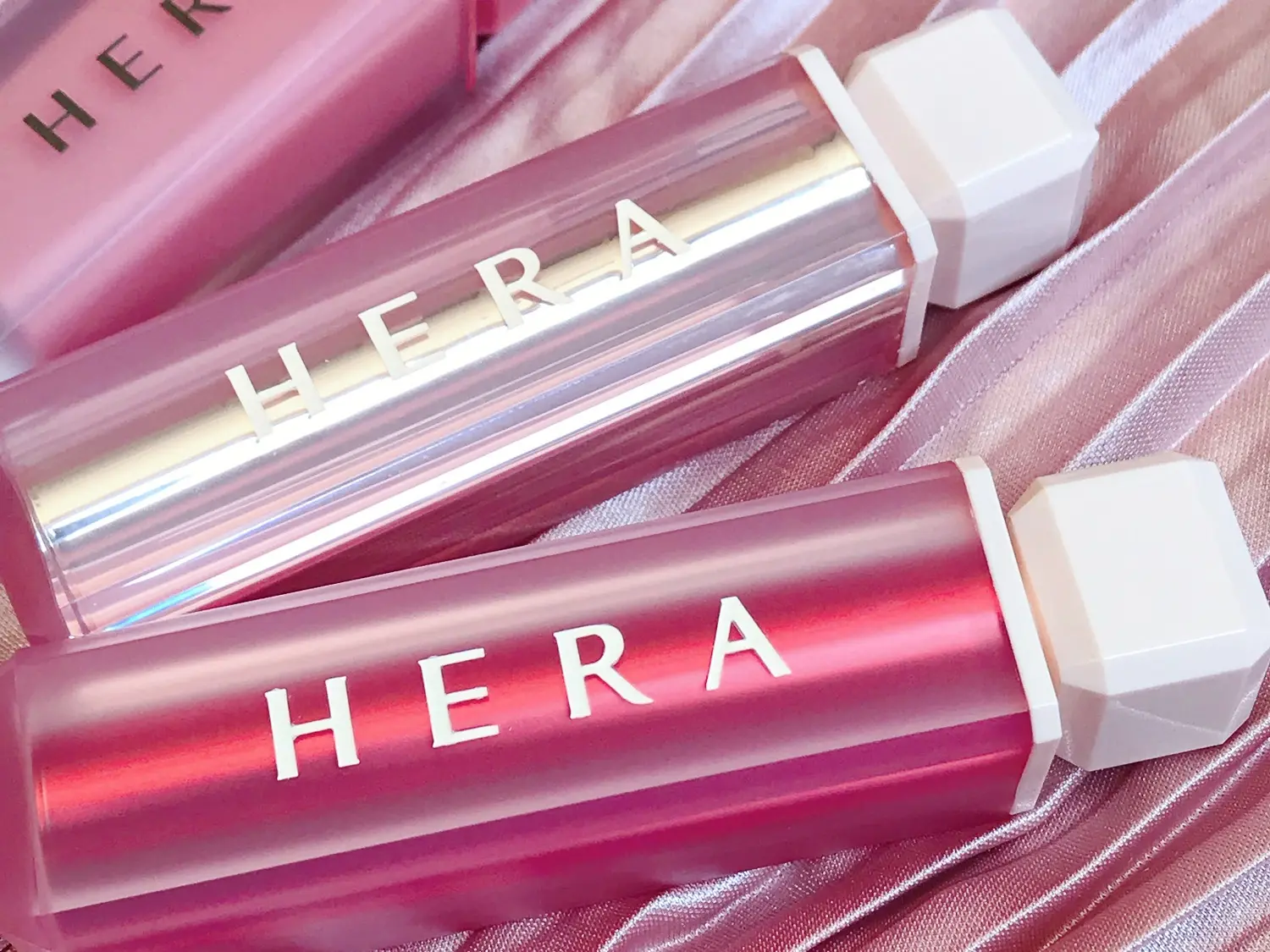【ソウル発信!韓国コスメ잇템 #58】マットとプランプ効果が1本でかなう『HERA』のリップスティック_4