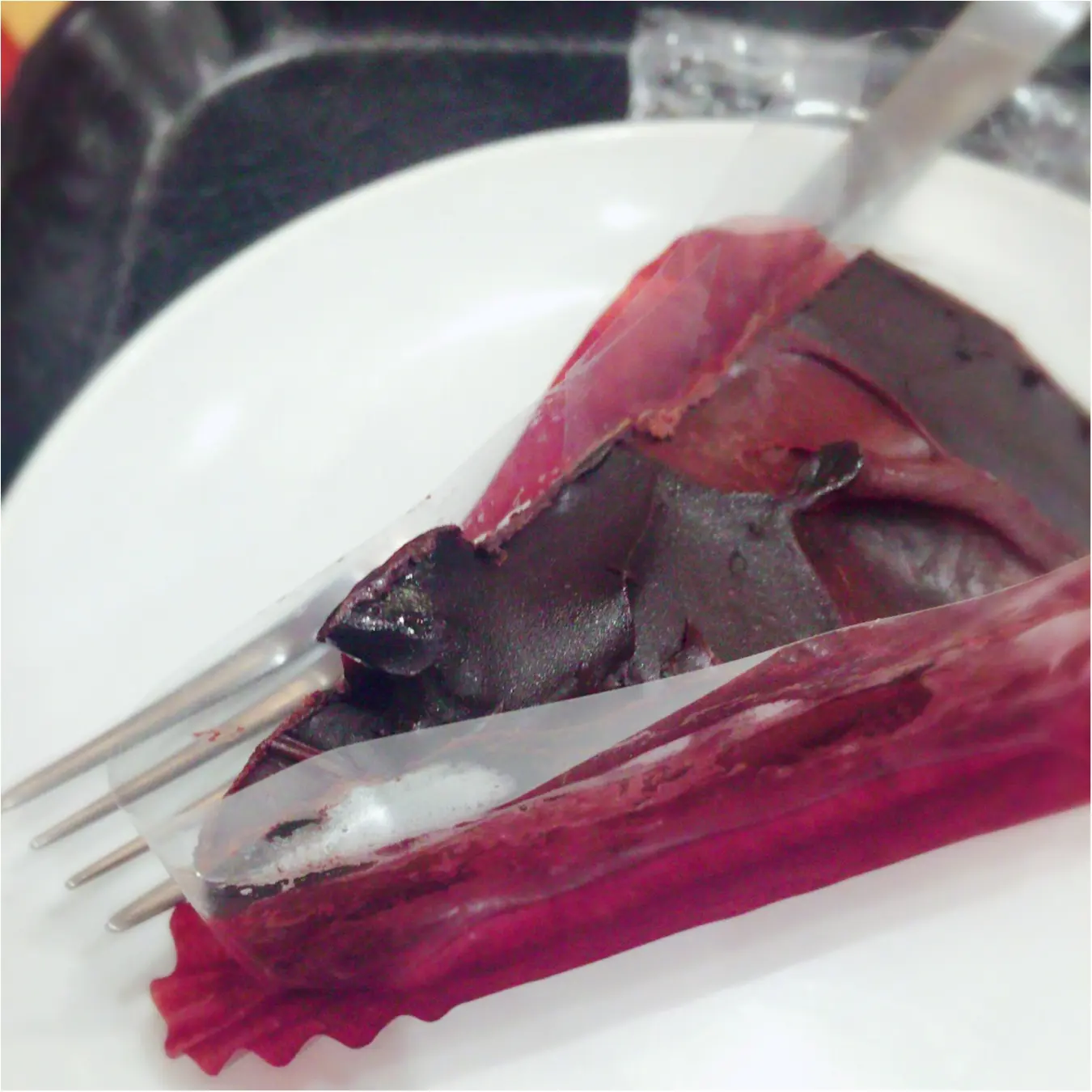 本格的すぎる‼︎一度は食べたい、スタバのチョコレートケーキ_3
