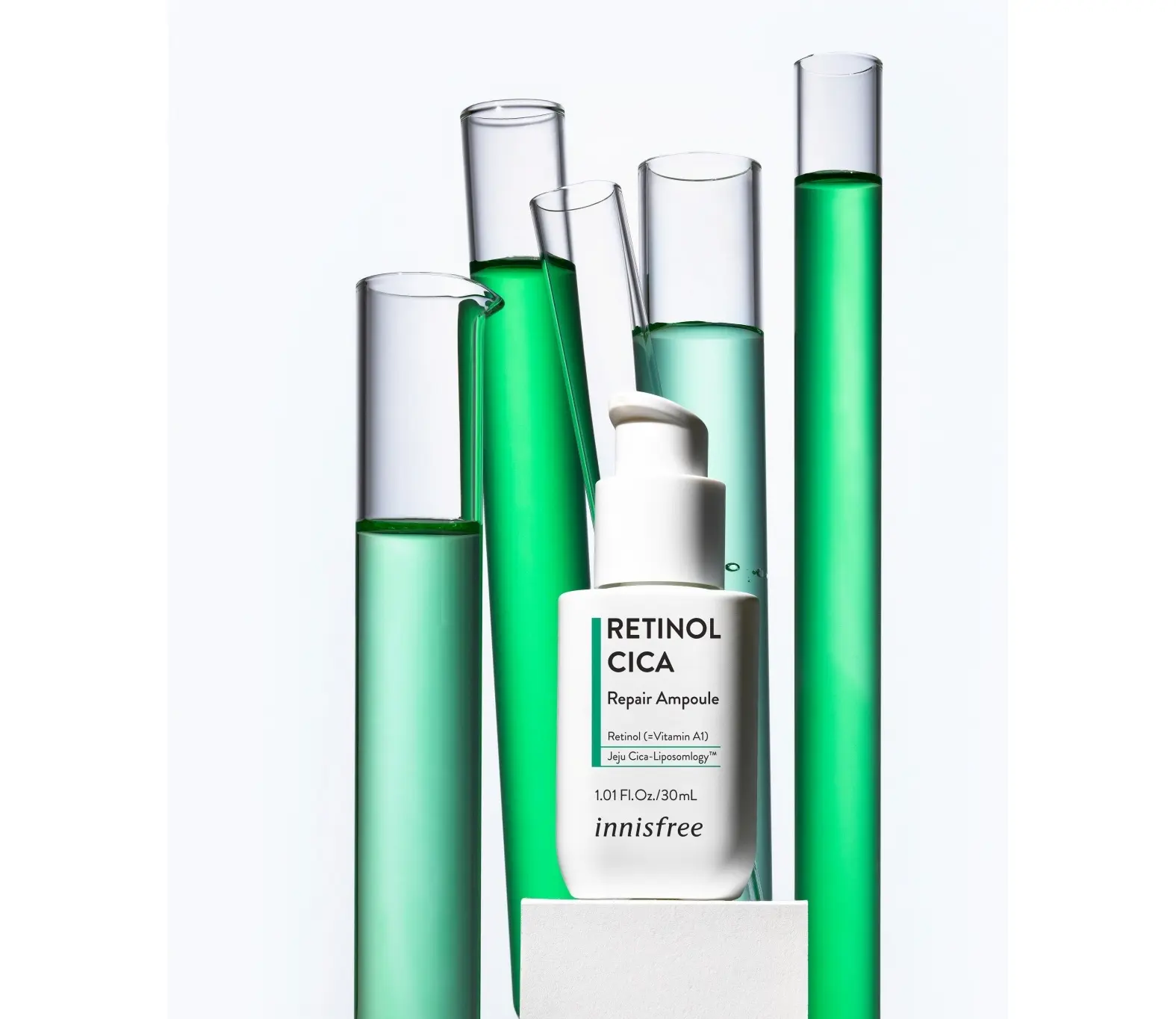 『イニスフリー』のレチノール シカ リペア セラムは、敏感肌のための低刺激処方でレチノールを美容液に配合することに成功