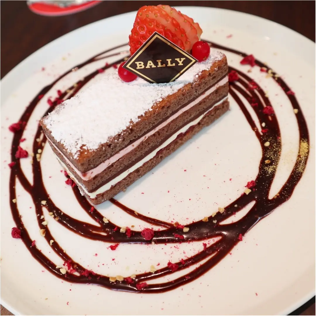 スイス風の店内が可愛いっ♡冬季限定【BALLY CAFE】に行ってきました!_7