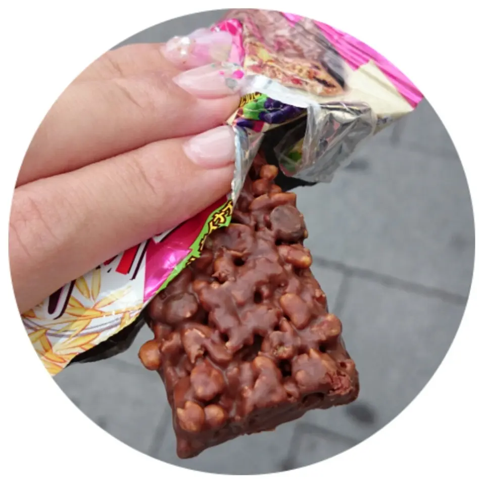 フルグラ入り♡ブラックサンダーがおやつにぴったり!_2